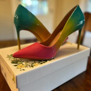 Chelsea and Violet Carrie Rainbow Pumps Size 9